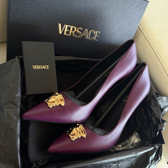NEW VERSACE LEATHER PUMP HEELS PURPLE MEDUSA SZ 38 100% Authentic - Picture 3 of 8